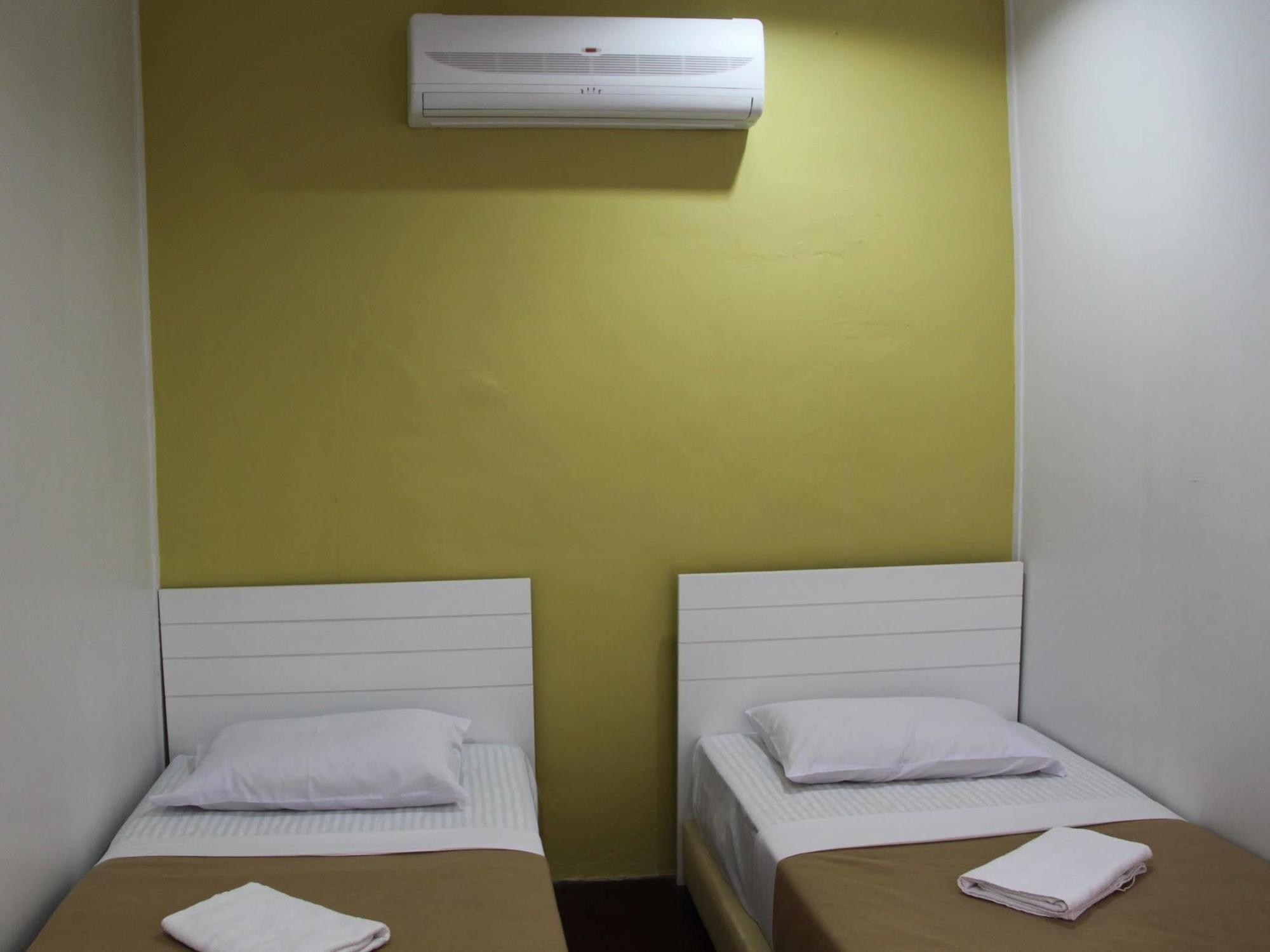 Voyage Cottage Lodge Malacca Eksteriør bilde