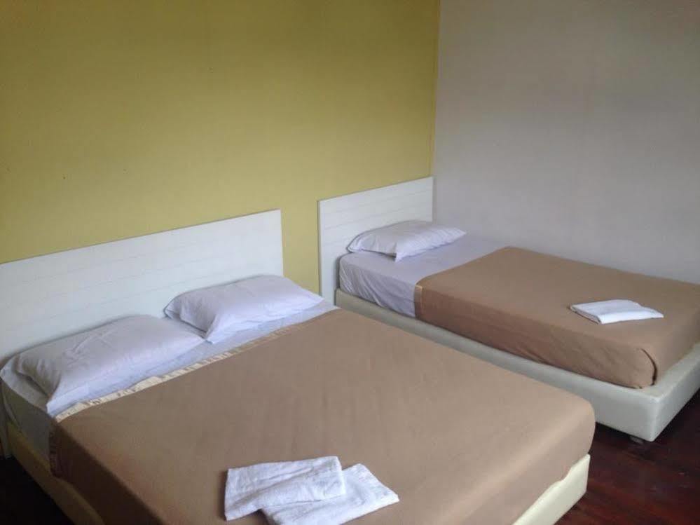 Voyage Cottage Lodge Malacca Eksteriør bilde