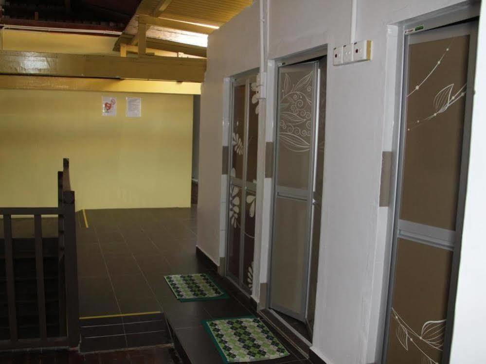 Voyage Cottage Lodge Malacca Eksteriør bilde